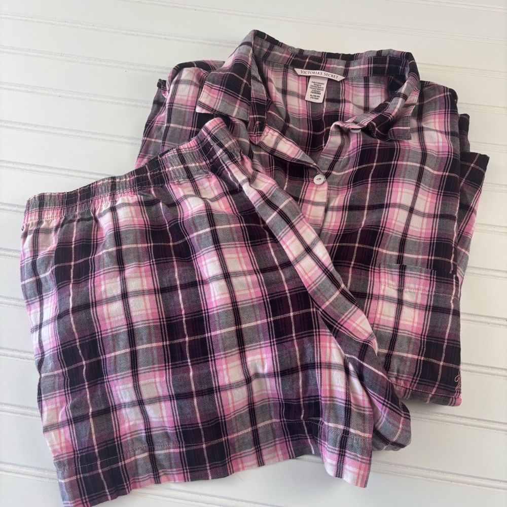 Victoria's Secret Pink/Black Plaid Pajama Set Women’s Shorts & LS Button Down